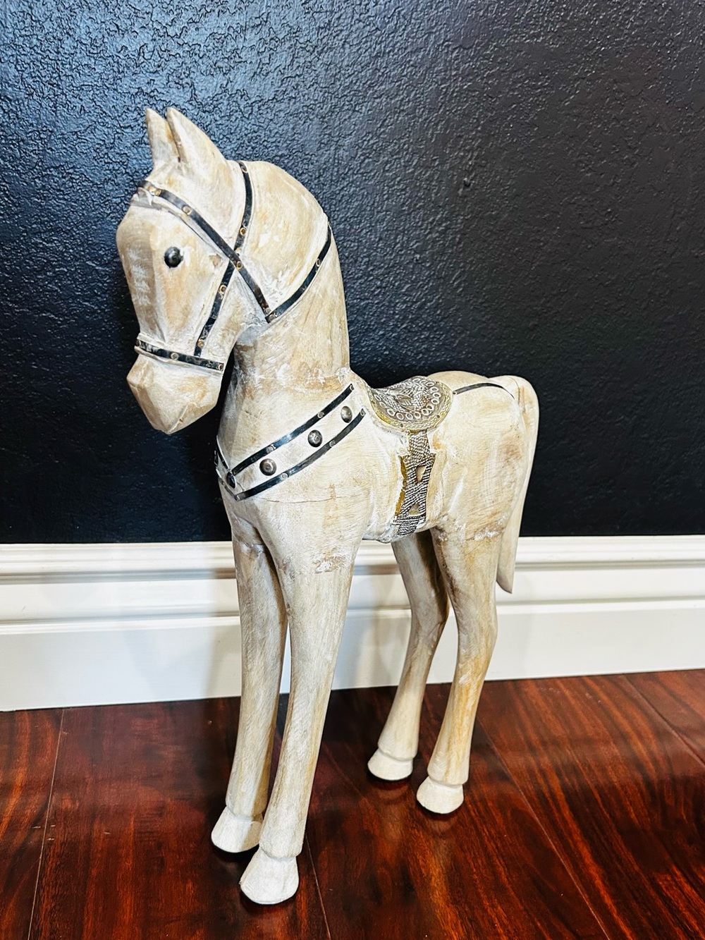 Neutral Wood-Style Decorative Horse Figurine - Home Art